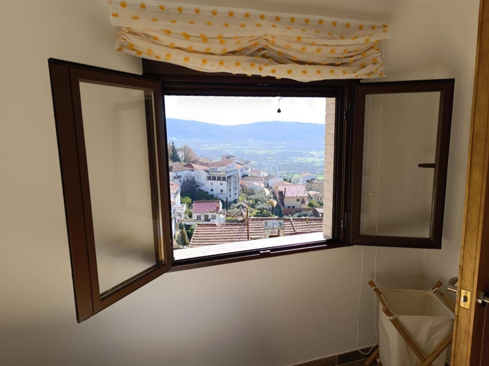 U Lagartu Apartment Eljas Luaran gambar